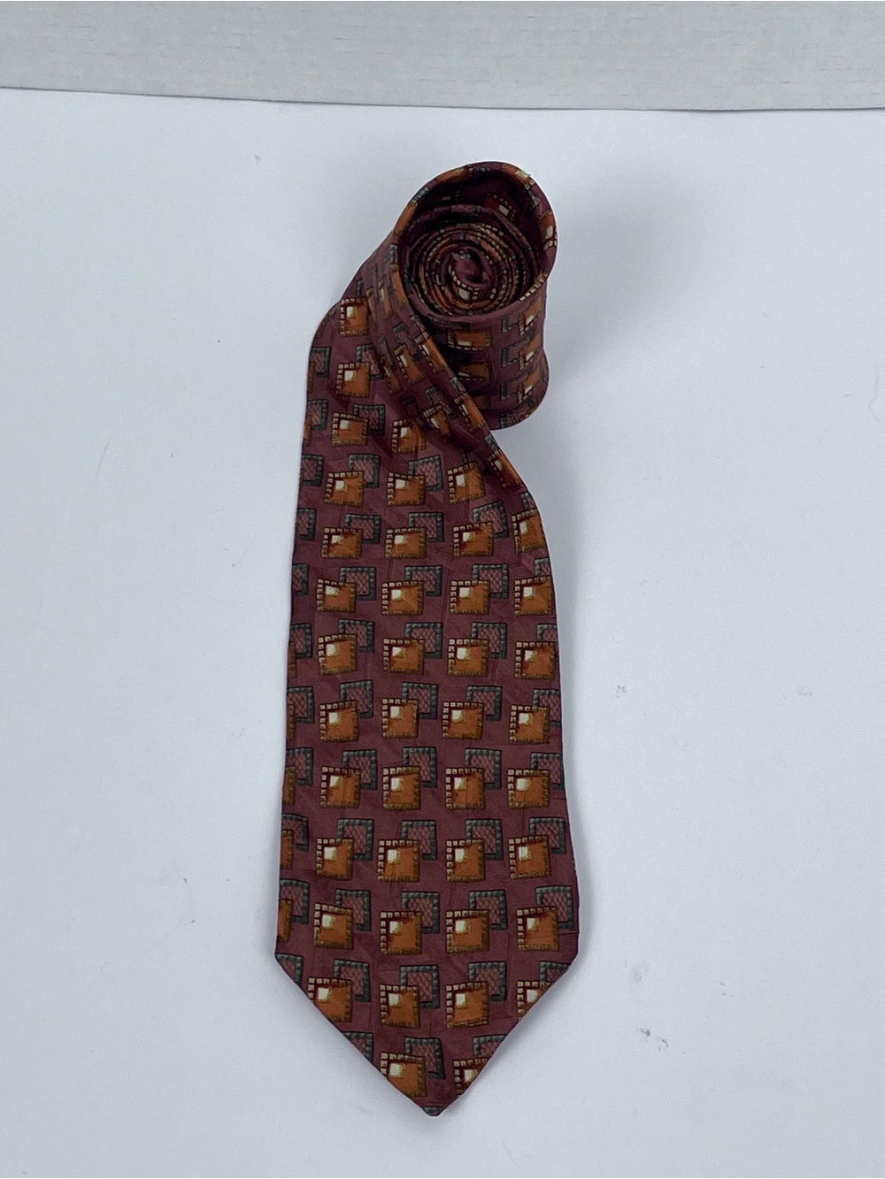 Ermenegildo Zegna 100% Silk Made in Italy Orange Geometric Neck Tie OS Formal